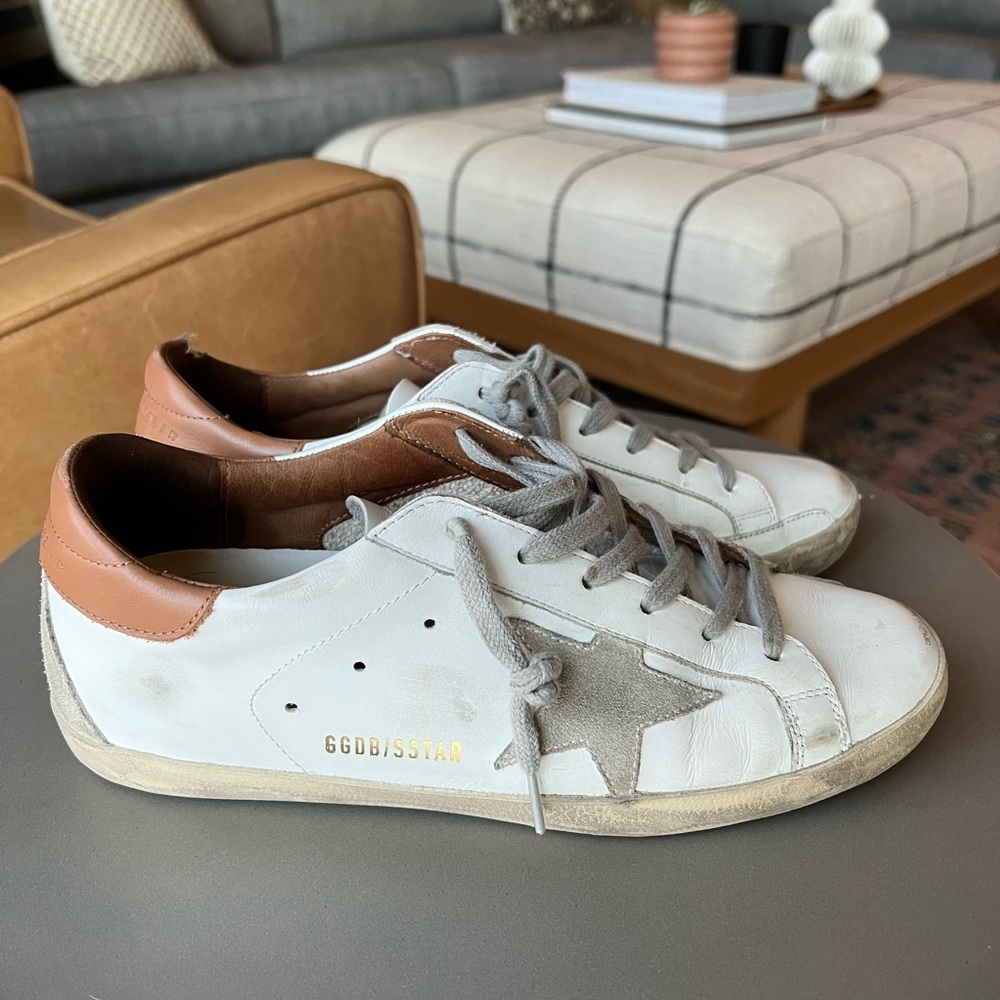 Golden Goose Superstar size 39